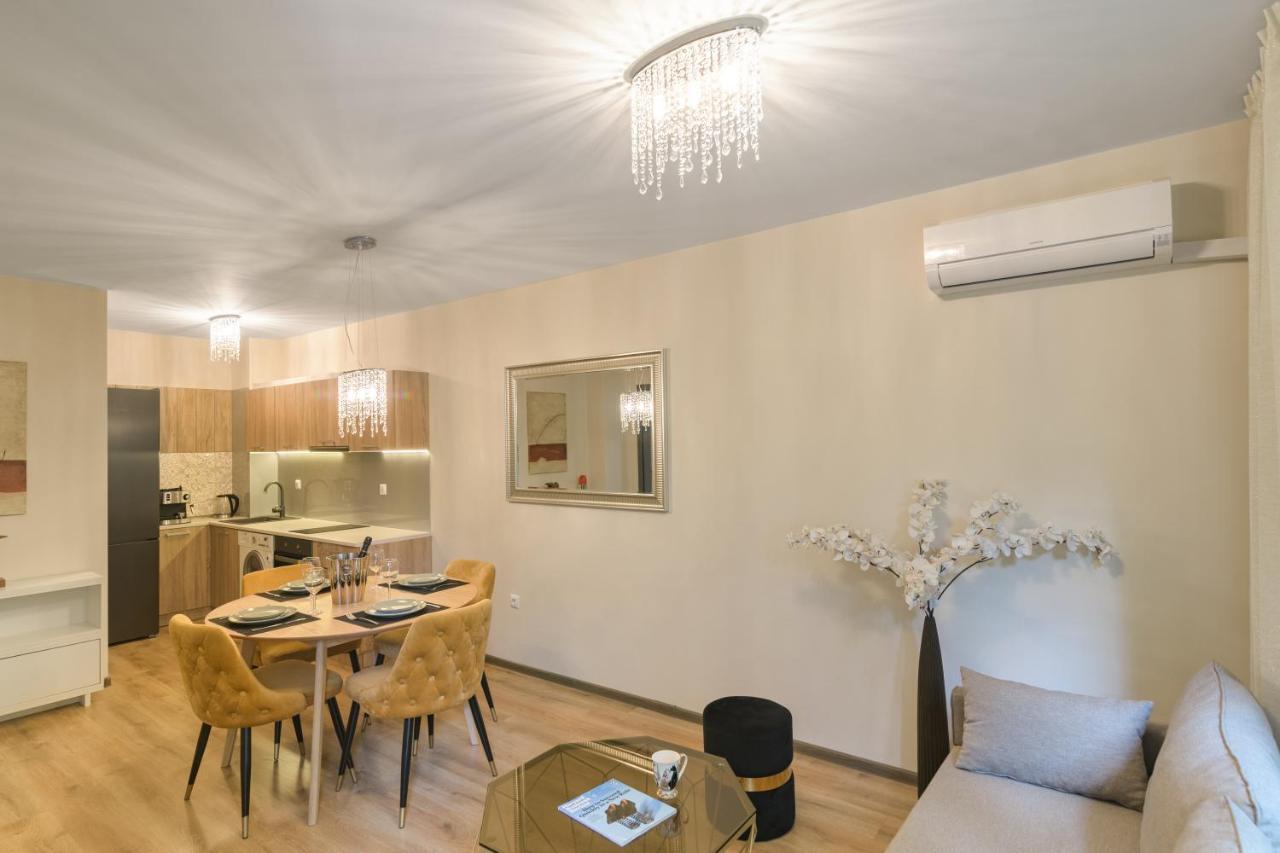 Мarelis Luxe Port Apartment Varna Eksteriør bilde